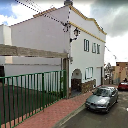 Acogedor En *